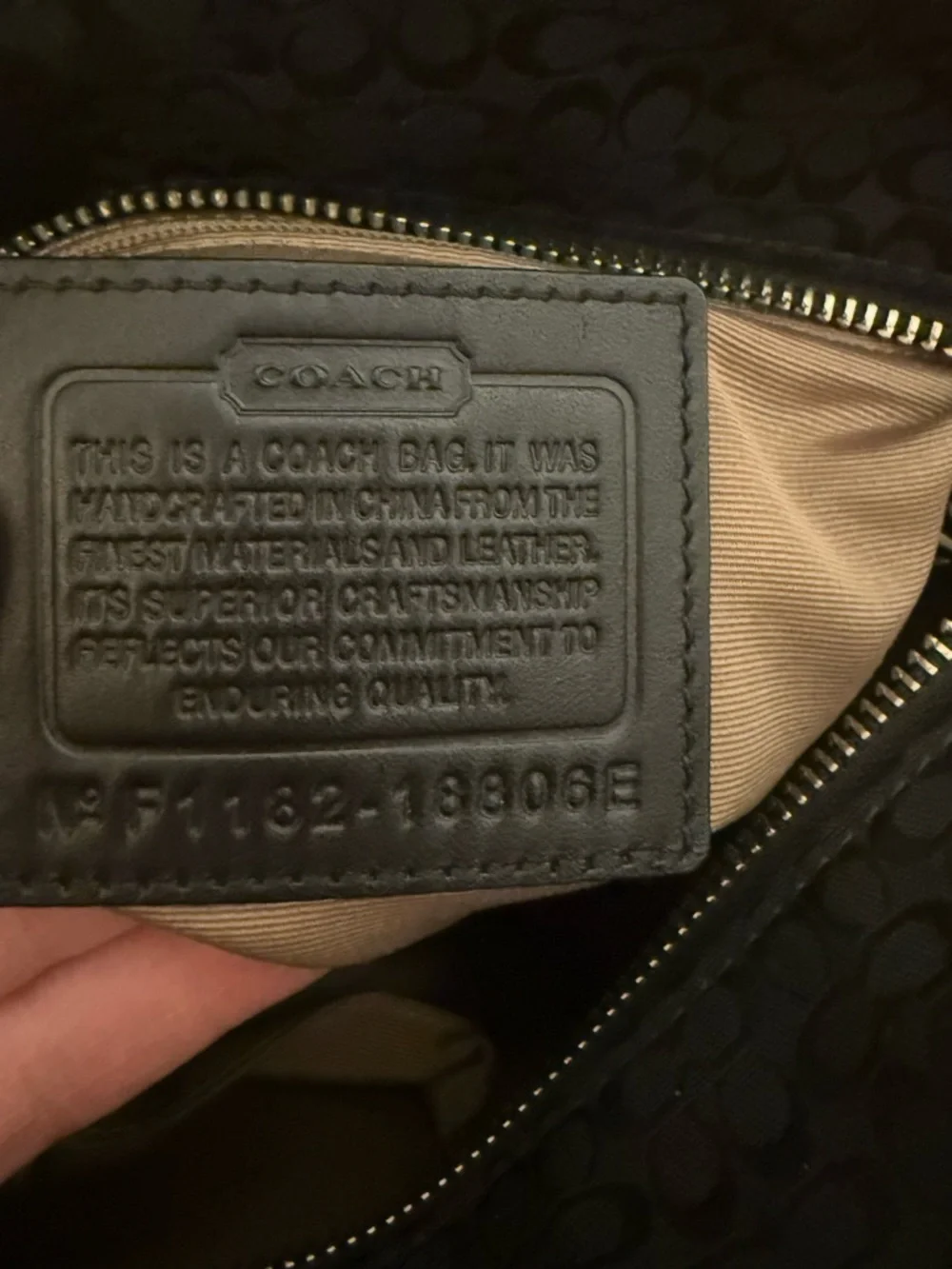 Coach Black Signature Gallery Jacquard Tote EUC - Picture 12 of 13